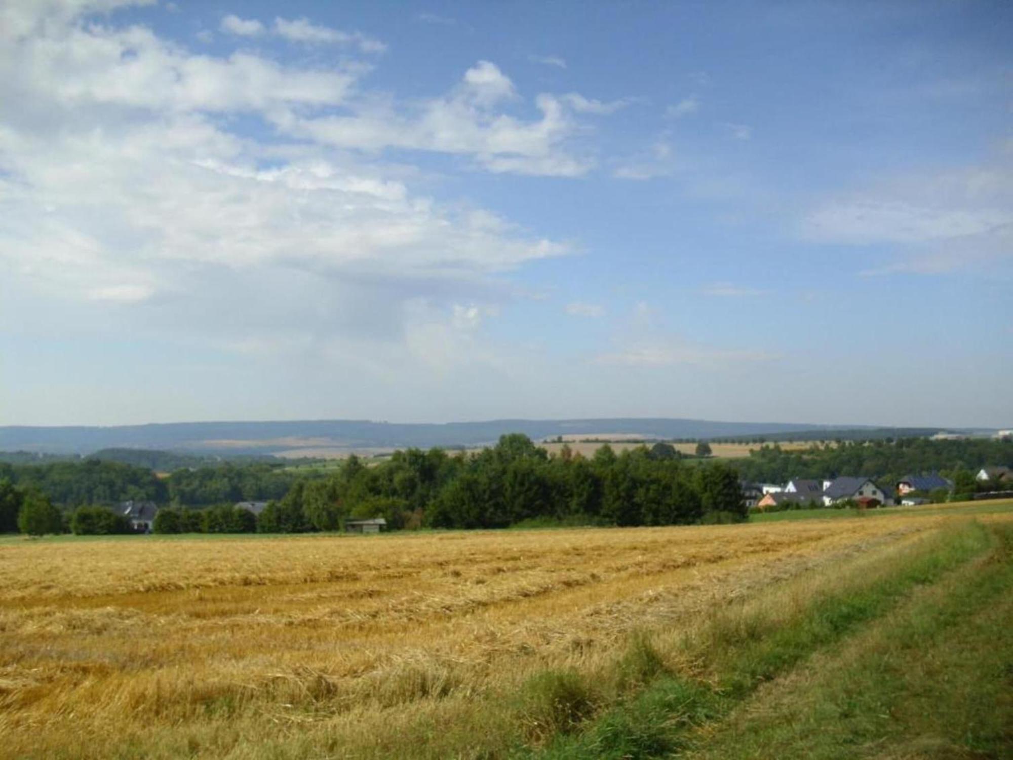 Charming Apartment In Morbach Germany With Terrace 탈팡 외부 사진